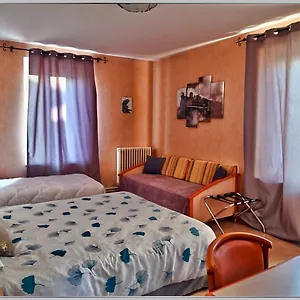 Logis Des Voyageurs Restaurant La Bonne Tabl'hay Hotel