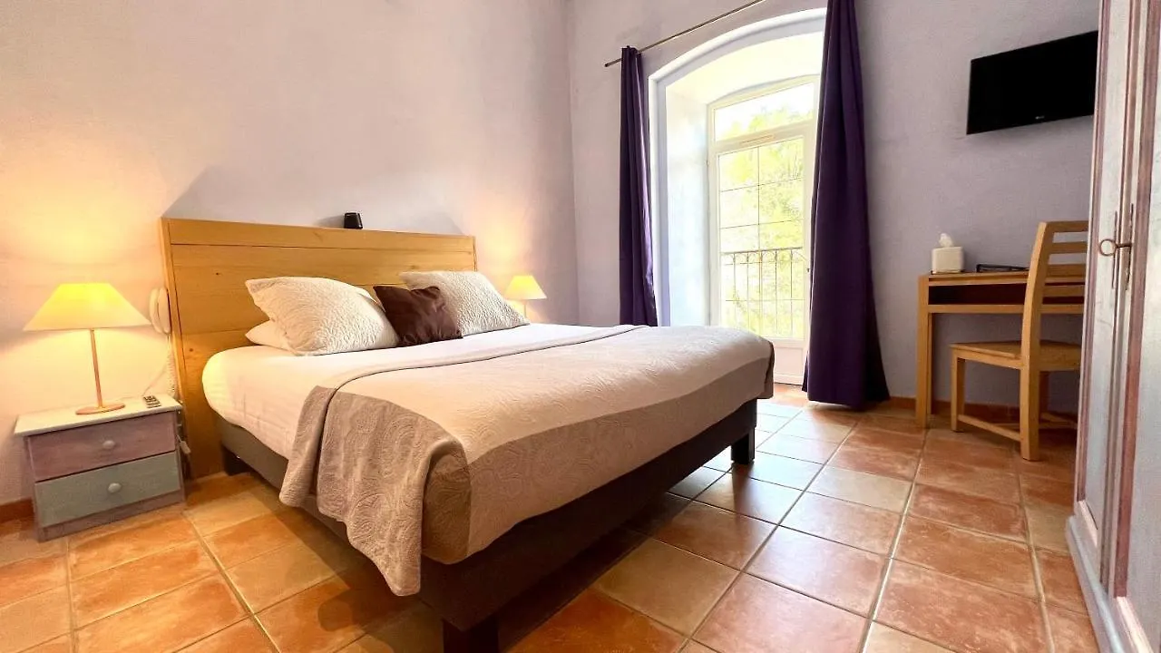 Logis Hotel Restaurant Le Domaine De L'Eau Vive Largentiere